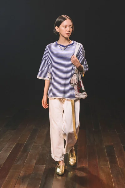 Look 13